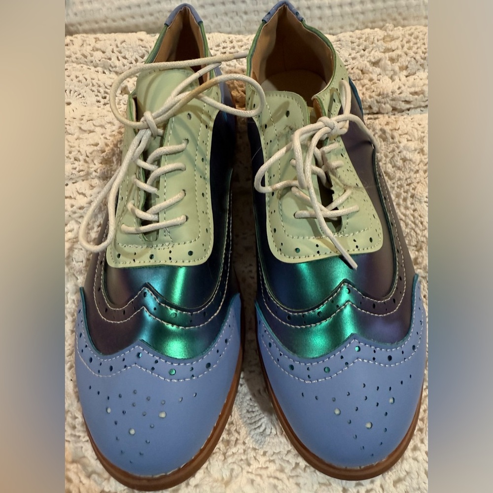 NWOT Women’s Colorful Wingtip Oxford Shoes